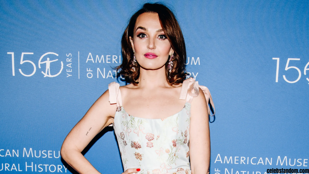 Chloe Fineman